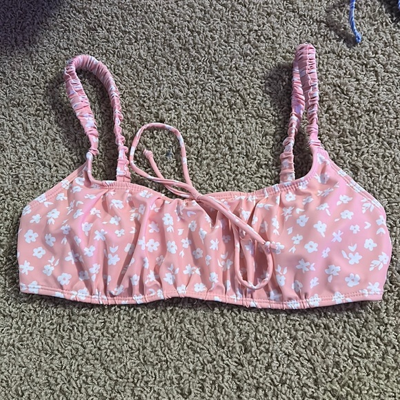 Bathing suit top - Picture 1 of 1
